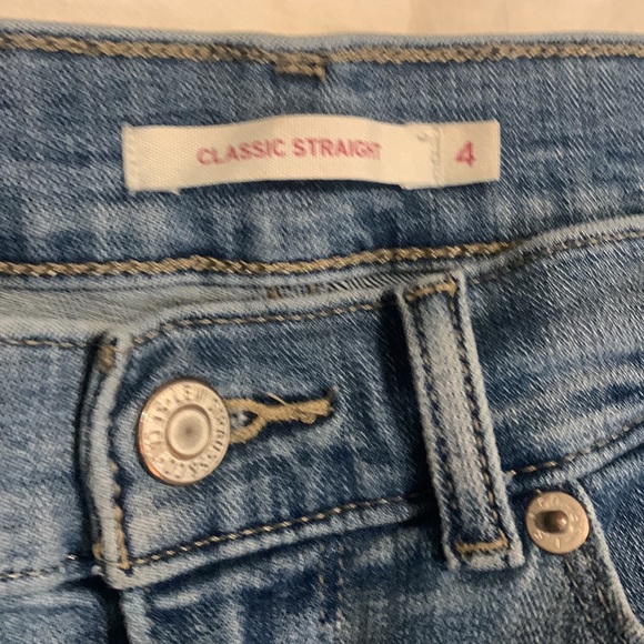 LEVI’S CLASSIC STRAIGHT JEANS - Picture 3 of 9